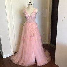 Load image into Gallery viewer, Beading Prom Dresses 2020 Plus Size Pink High Split Tulle Sweep Train Sleeveless Evening Gown A-line Lace Up Backless Vestido De