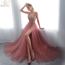 Load image into Gallery viewer, Beading Prom Dresses 2020 Plus Size Pink High Split Tulle Sweep Train Sleeveless Evening Gown A-line Lace Up Backless Vestido De