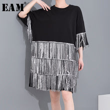 Load image into Gallery viewer, [EAM] Women Rhinestone Tassels Big Size Dress New Round Neck Three-quarter Sleeve Loose Fit Fashion Spring Summer 2020 1T97001
