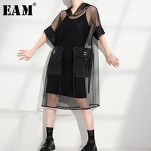 Load image into Gallery viewer, [EAM] Women Black Big Pocket Mesh Stitch Big Size Dress New Hooded Half Sleeve Loose Fit Fashion Tide Spring Summer 2020 1U90901
